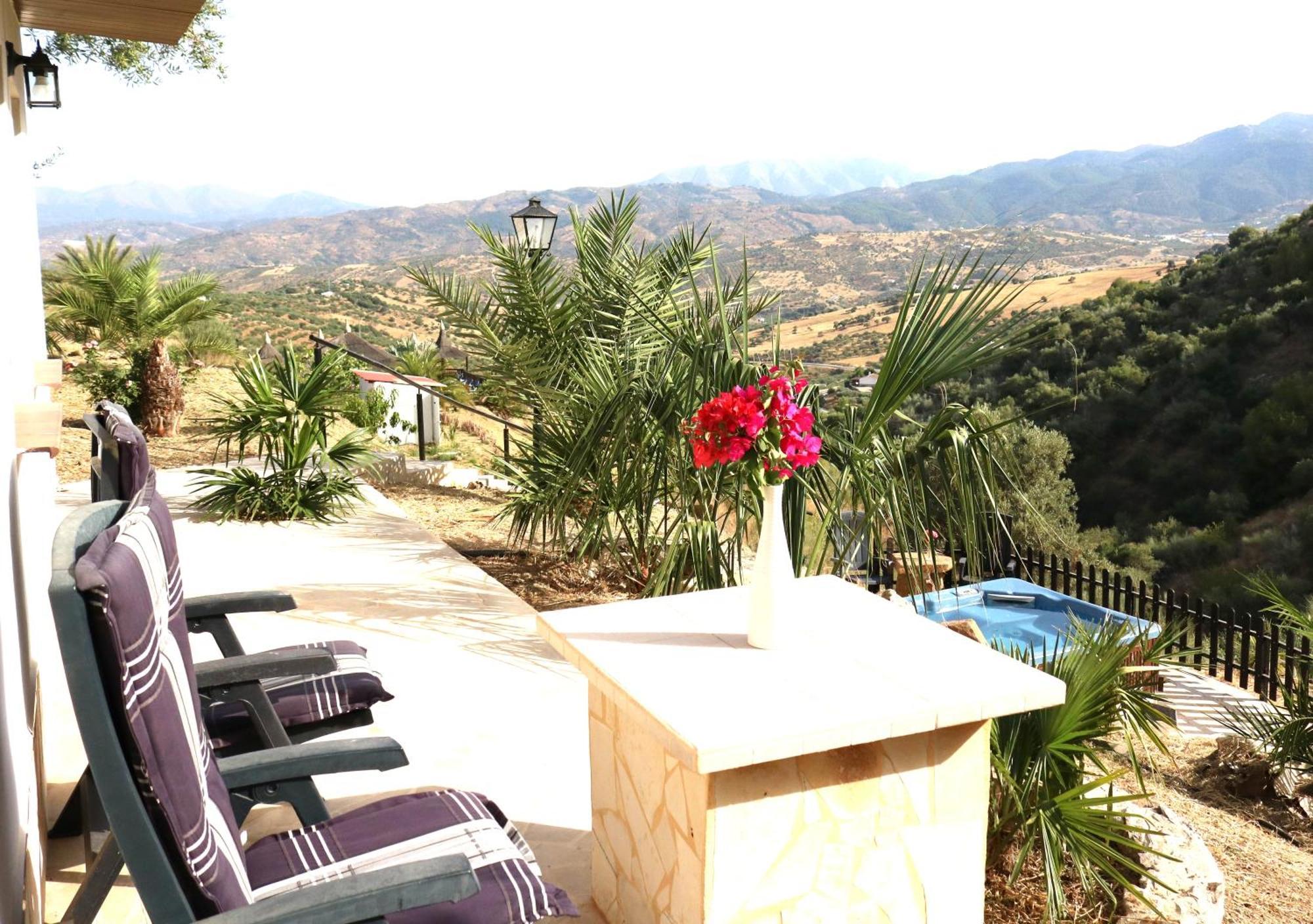 Private Detached Chalet With Own Jacuzzi Mi Dushi Tolox Dış mekan fotoğraf